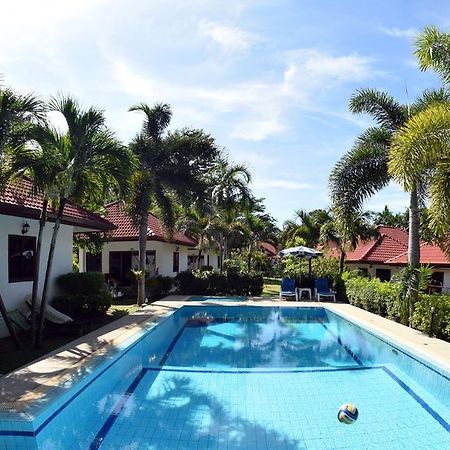 D&K Smiley Phuket Resort Rawai Luaran gambar