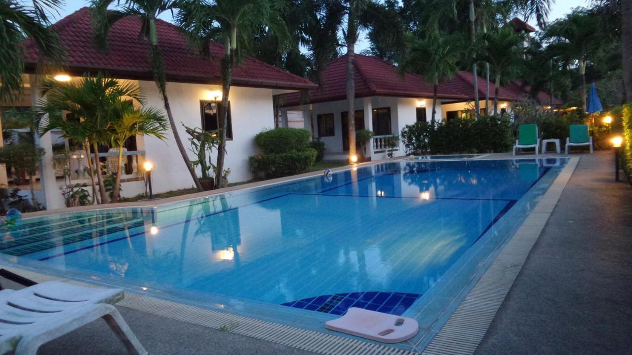 D&K Smiley Phuket Resort Rawai Luaran gambar