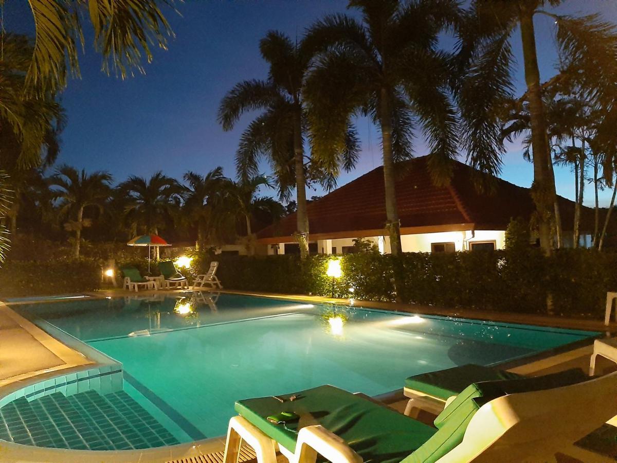 D&K Smiley Phuket Resort Rawai Luaran gambar