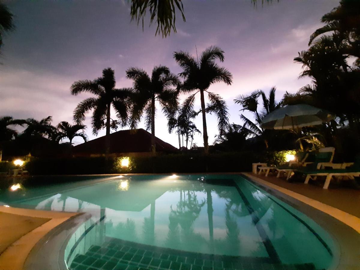 D&K Smiley Phuket Resort Rawai Luaran gambar