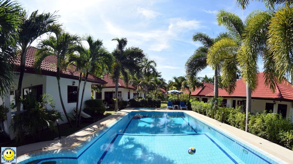 D&K Smiley Phuket Resort Rawai Luaran gambar